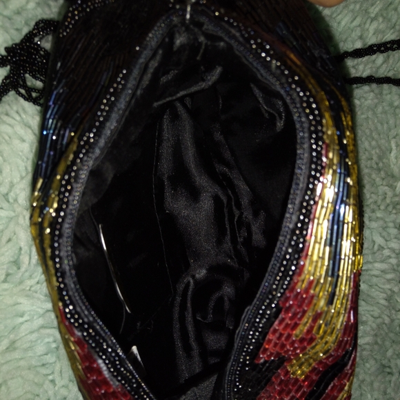 2 purses - Picture 2 of 3